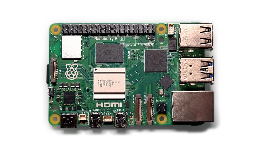 Raspberry Pi 5の製品画像